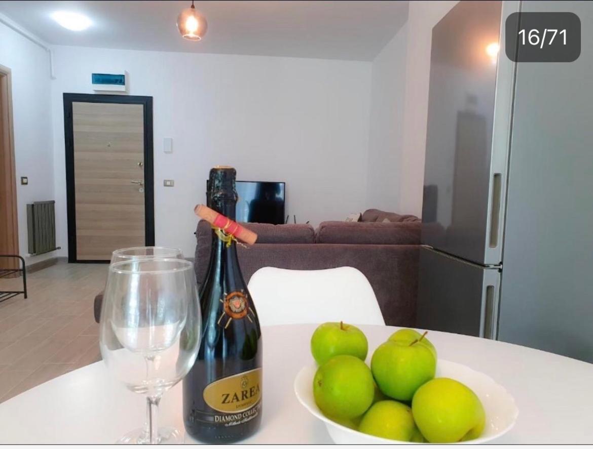 Bea Apartament On The Beach -Mamaia Nord Năvodari Buitenkant foto