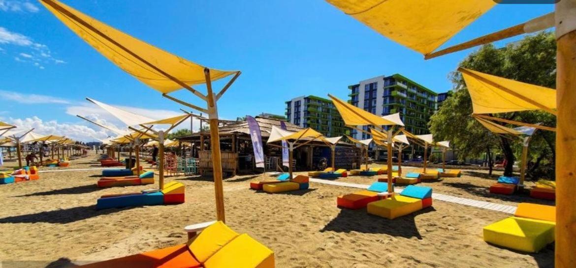 Bea Apartament On The Beach -Mamaia Nord Năvodari Buitenkant foto